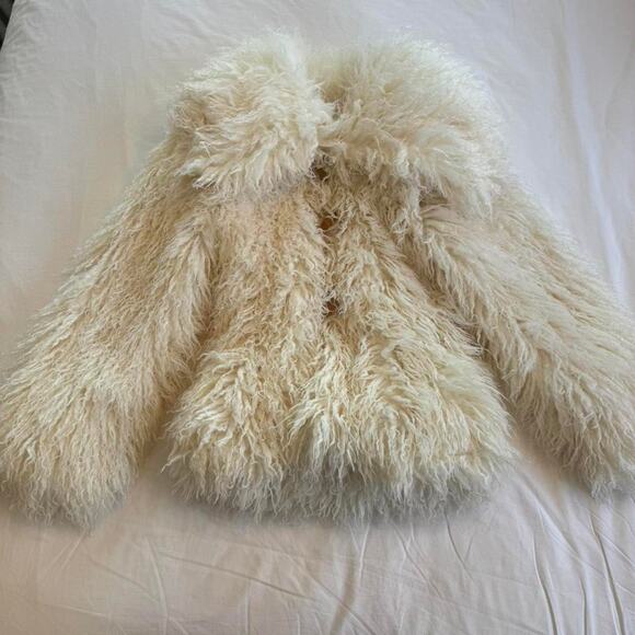 Other Jackets & Blazers - Cream faux curl fur jacket with collar